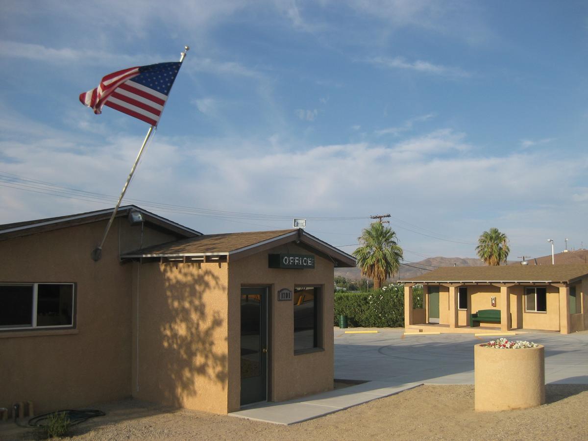 Motel 66 Barstow Esterno foto